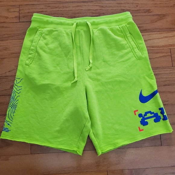 Nike Catching Air Size Medium Windrunner Neon Blue Winter Shorts - Picture 1 of 5